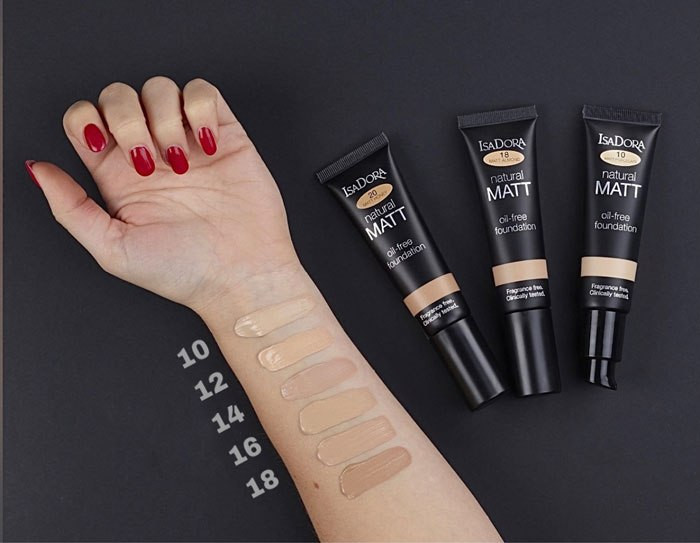 کرم پودر ایزادورا مدل Natural Matt oil free شماره 16